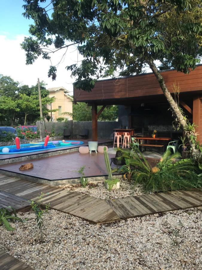 Mana Mariscal Hospedagem บอมบินญัส ภายนอก รูปภาพ